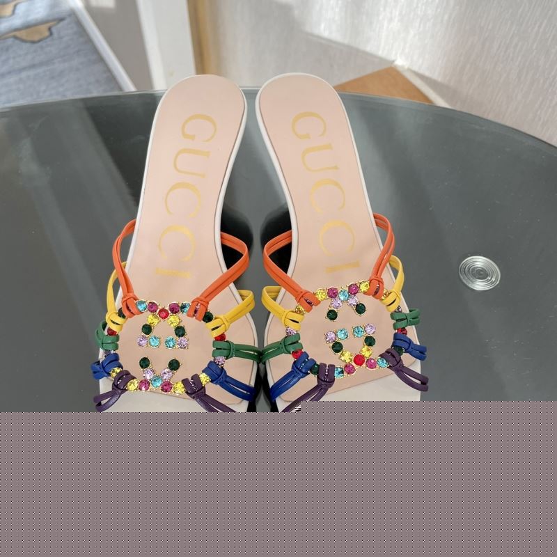 G*u*i slippers
